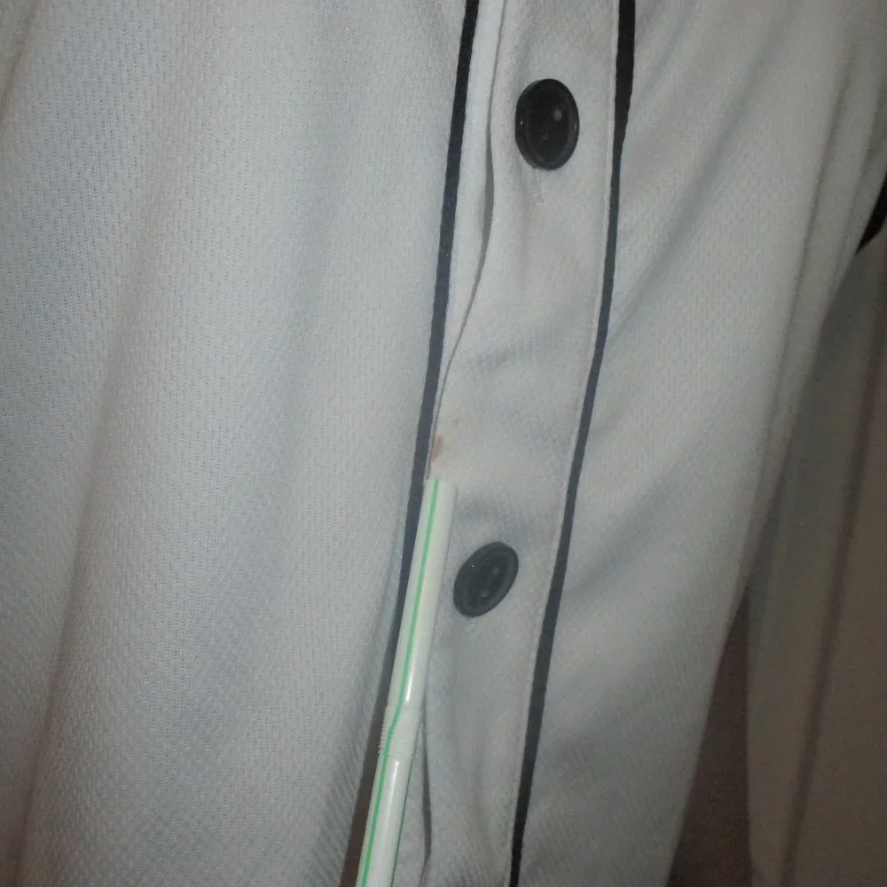 Disney Mickey Mouse Large White Black Red Short Sleeves (Probably Unisex) Top - Picture 7 of 14